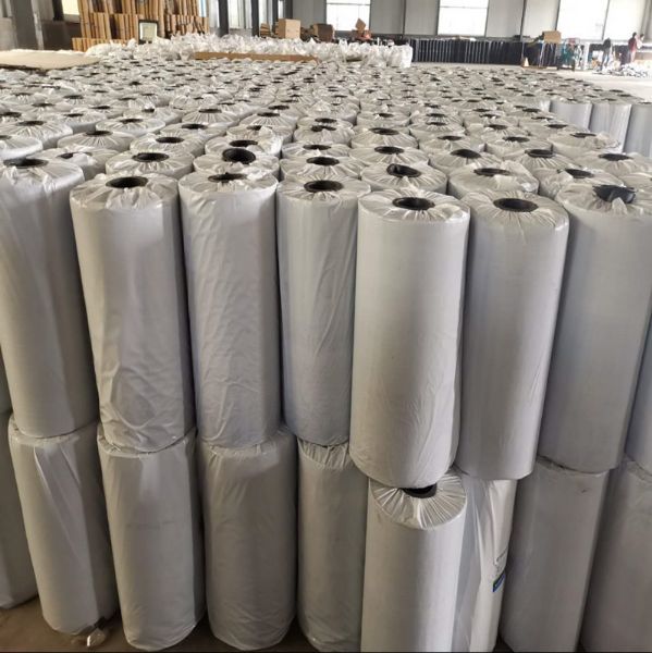 防裂贴道路表面怎么处理