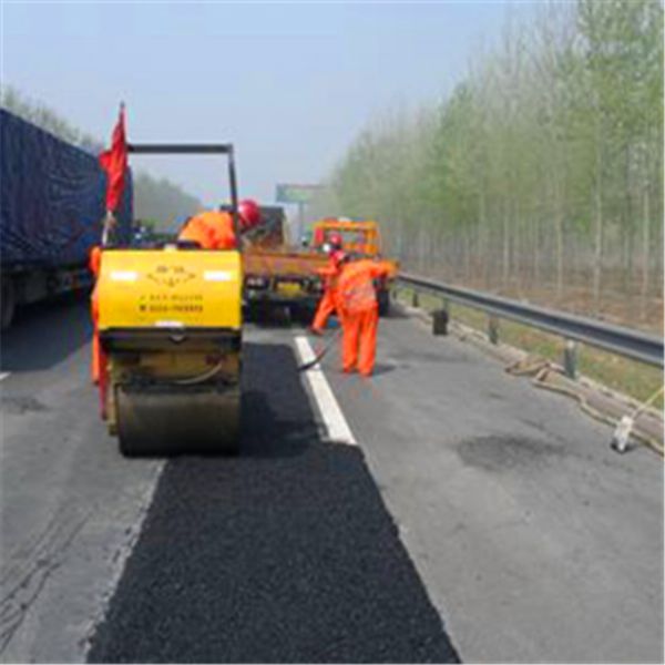 沥青冷补料的产品介绍与使用范围"图片2.png"